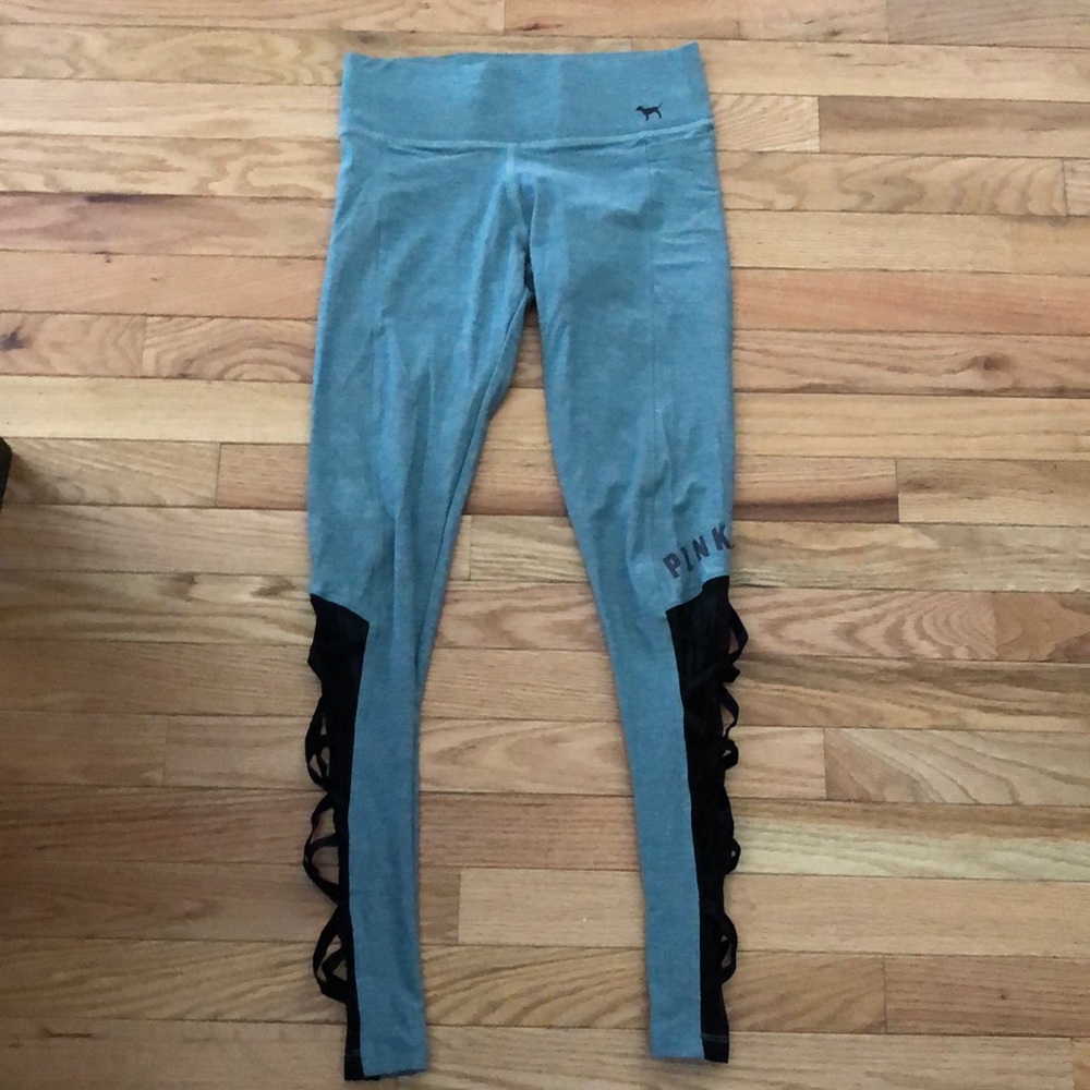 Super cute Victoria’s Secret Pink Yoga leggings